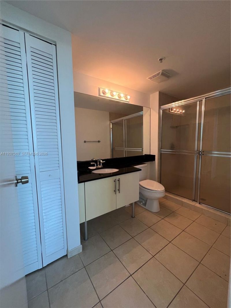 31 SE 5th St, Unit 3308, Miami, FL 33131 Photo