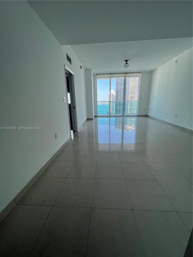 31 SE 5th St, Unit 3308, Miami, FL 33131 Photo