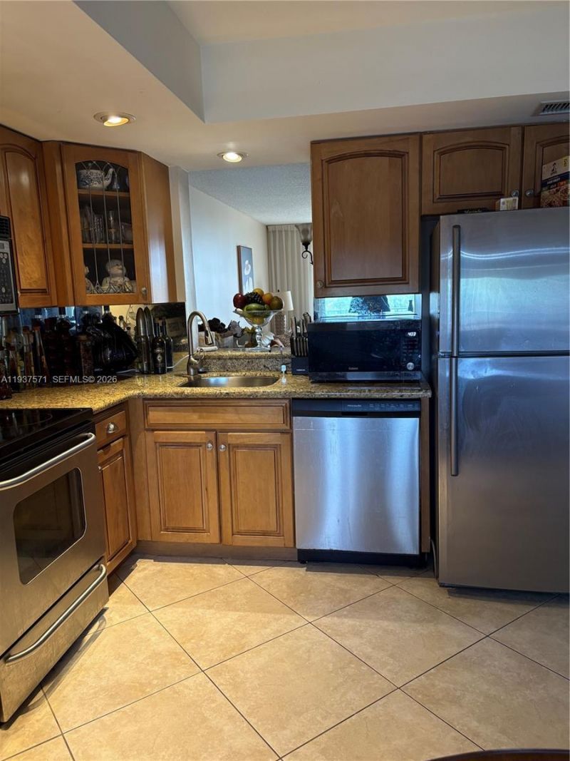 7690 NW 18th St, Unit 408, Margate, FL 33063 Photo