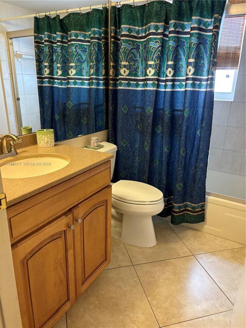 7690 NW 18th St, Unit 408, Margate, FL 33063 Photo