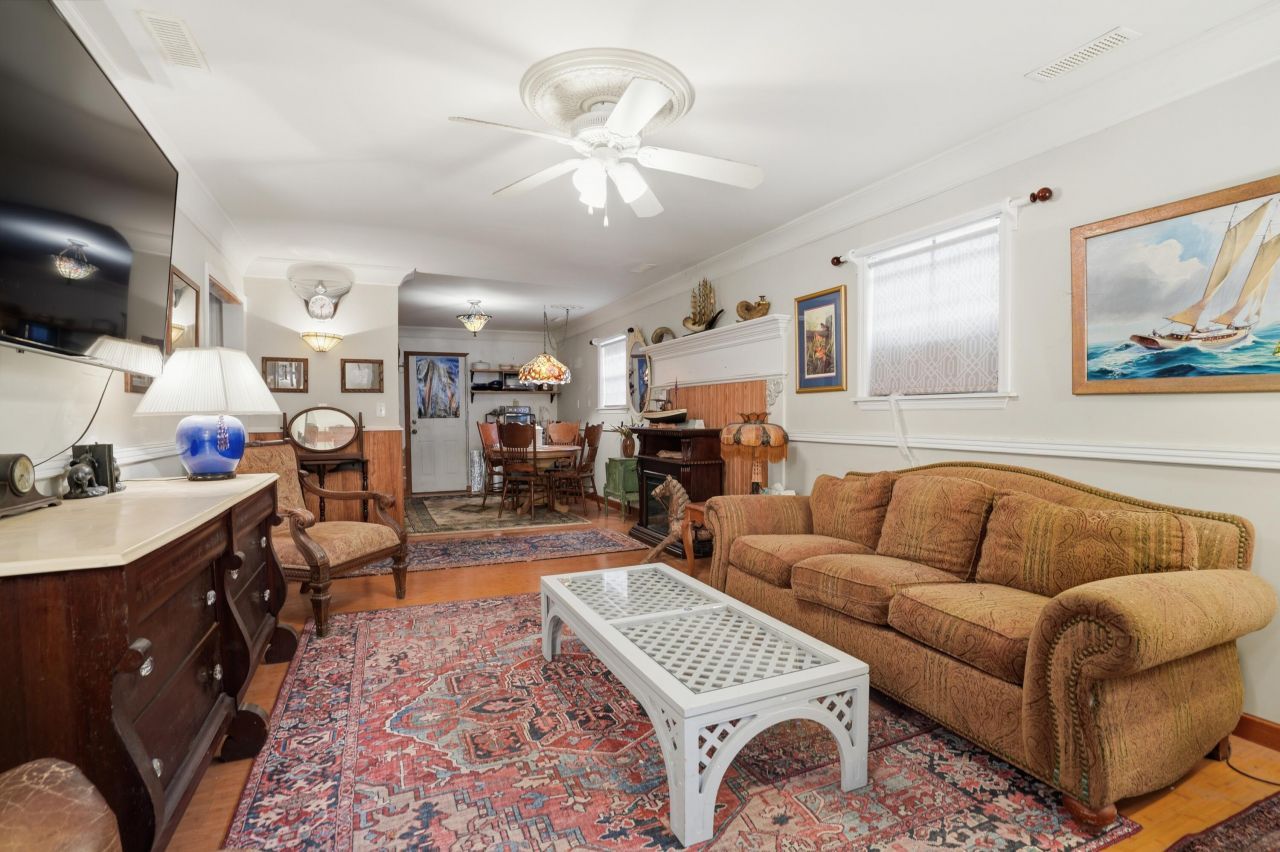 388 Rebel Lane Photo 31