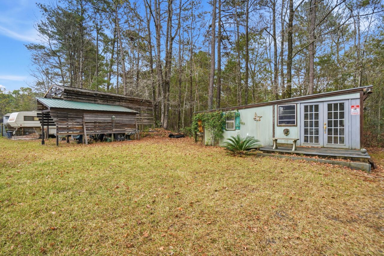 388 Rebel Lane Photo 36