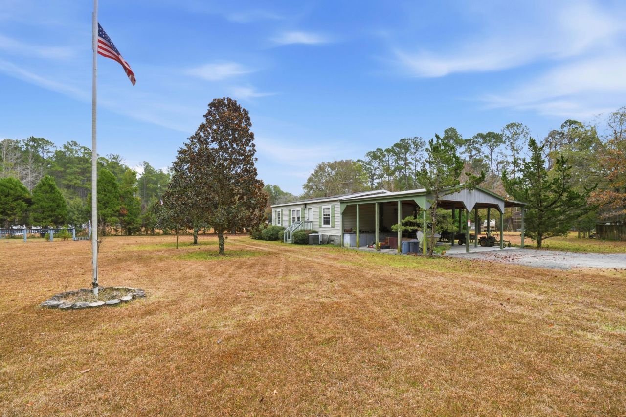 388 Rebel Lane Photo 6