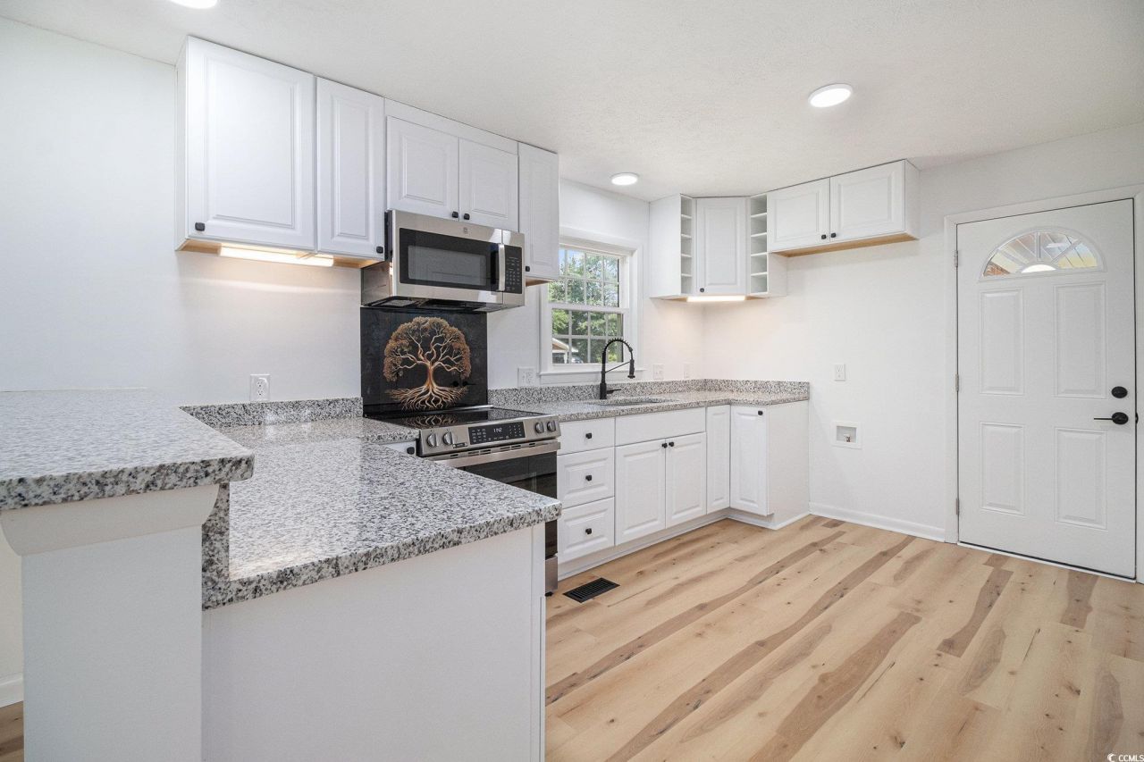 3114 Cultra Rd. Photo 9