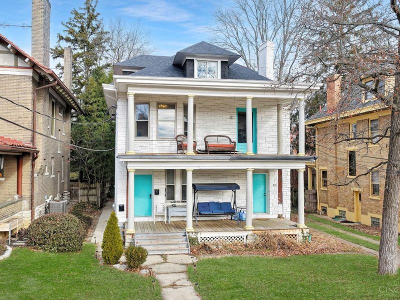 378 Howell Avenue, Cincinnati, OH 45220 Photo 2