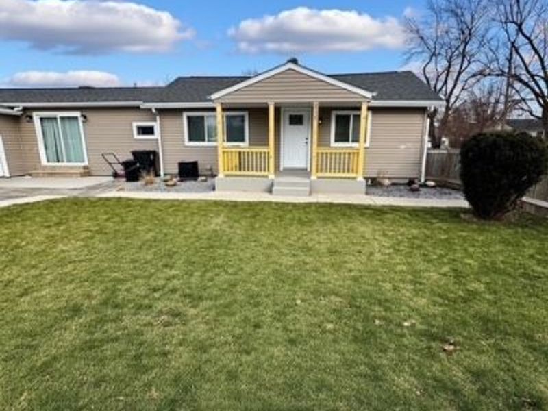 2328 26th Street NE, Canton, OH 44705 Photo 2