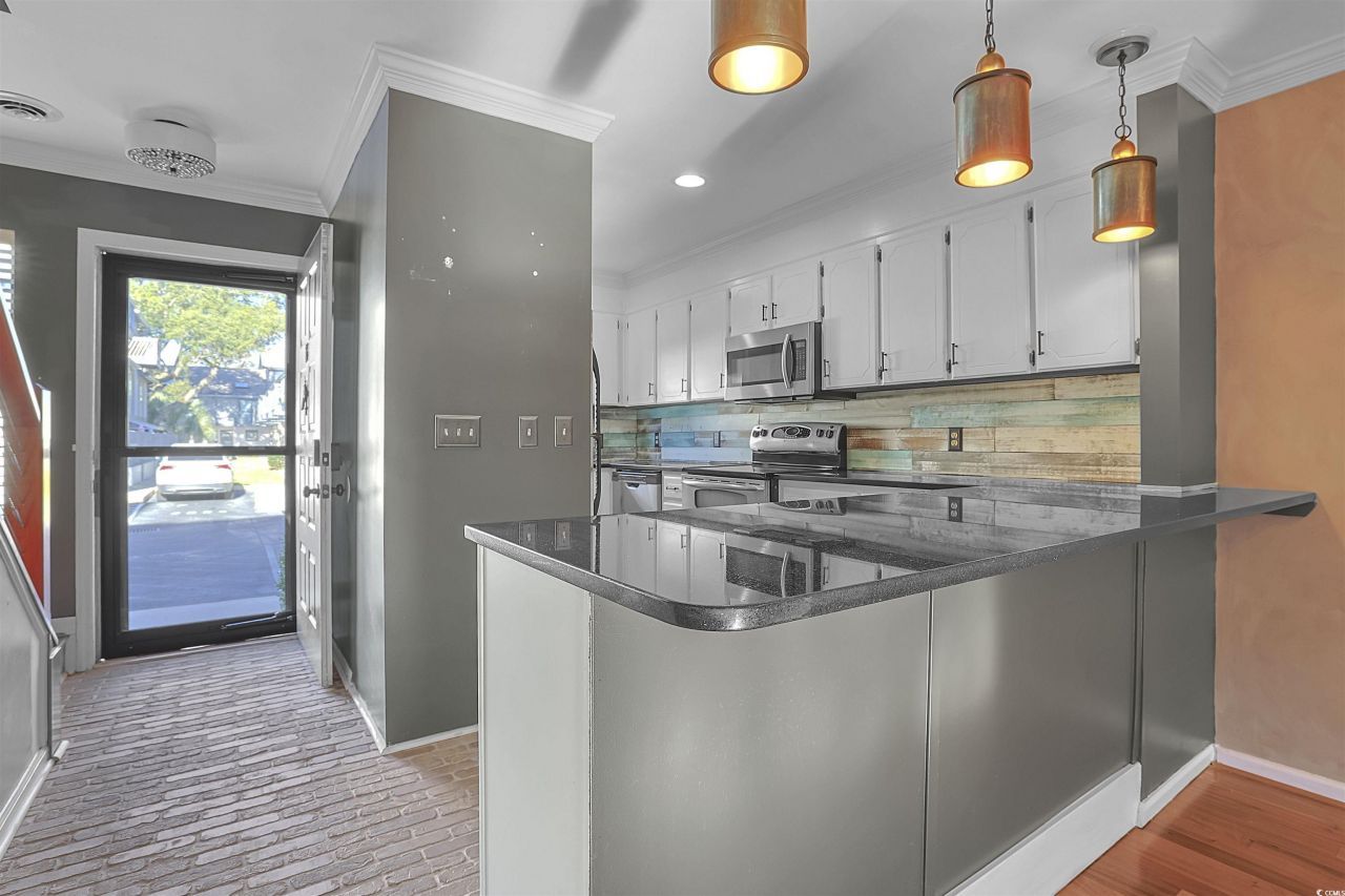 504 30th Ave. N Photo 7