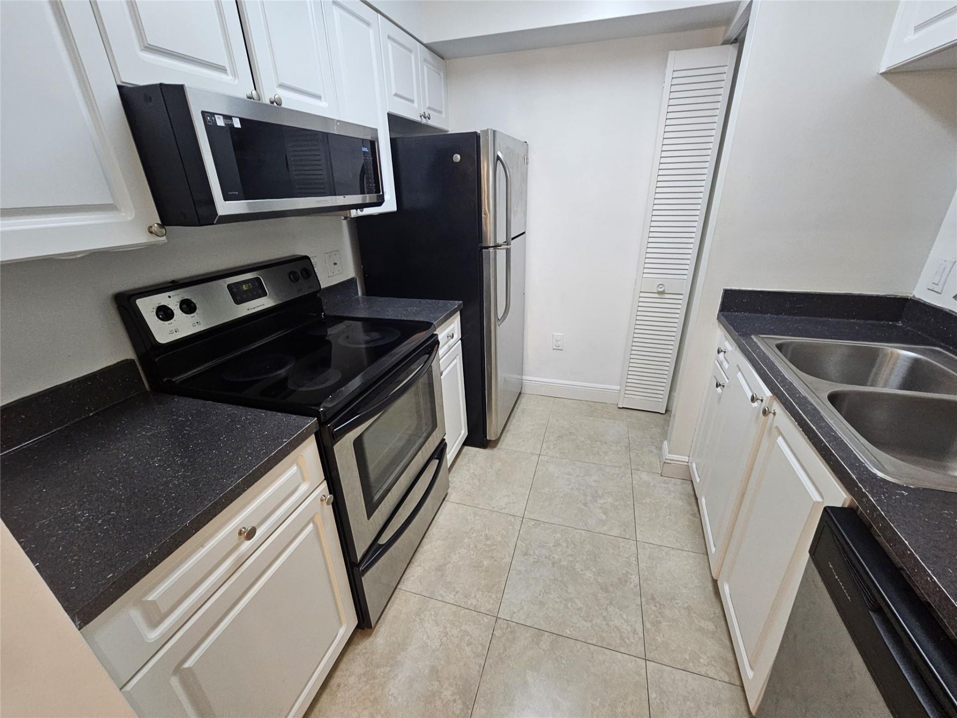 12172 St Andrews Place, Unit 110, Miramar, FL 33025 Photo