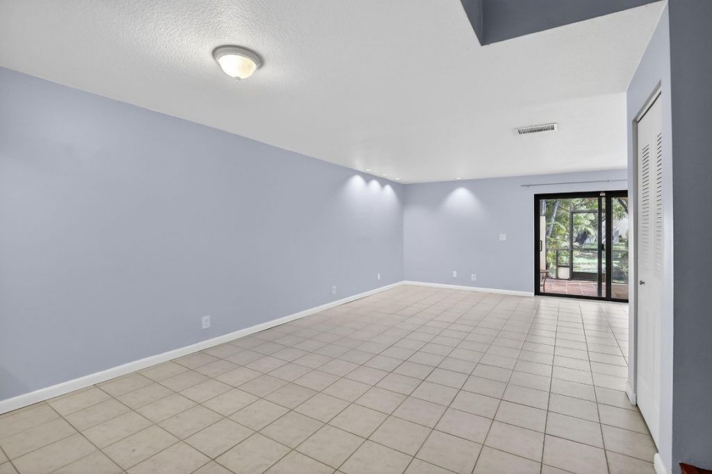 1261 NW 99th Terrace, Unit 47, Pembroke Pines, FL 33024 Photo