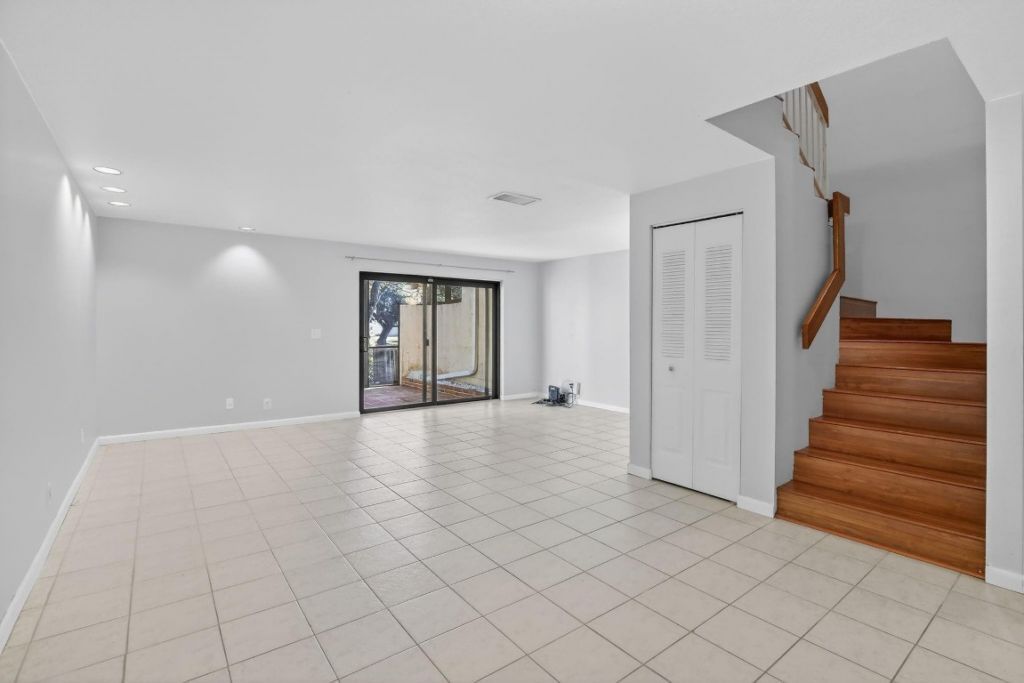 1261 NW 99th Terrace, Unit 47, Pembroke Pines, FL 33024 Photo