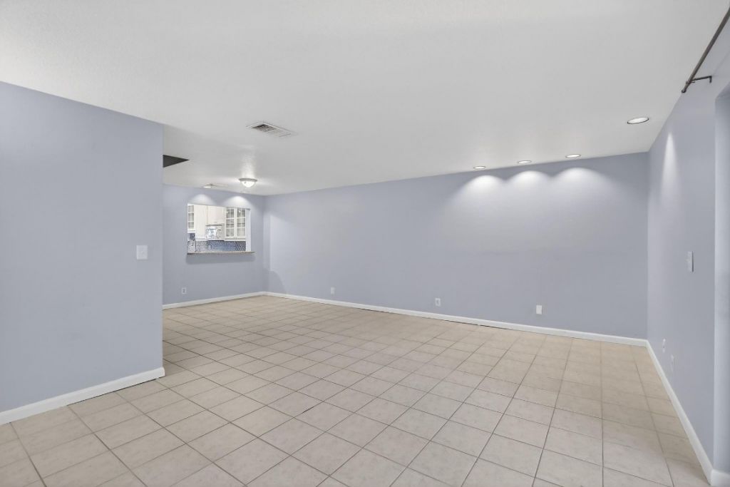 1261 NW 99th Terrace, Unit 47, Pembroke Pines, FL 33024 Photo