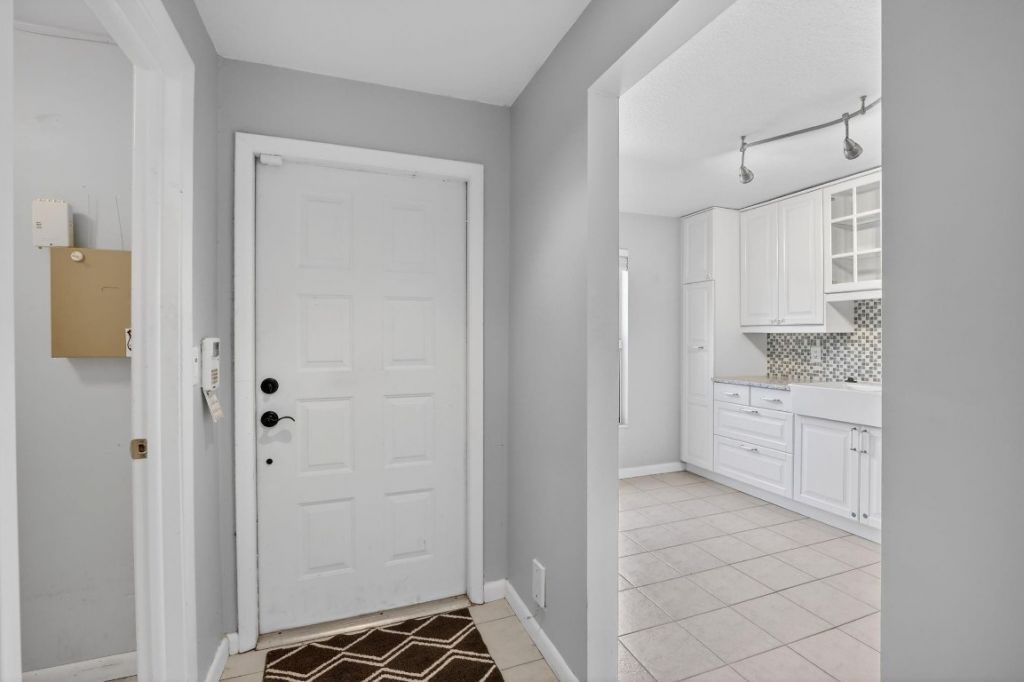 1261 NW 99th Terrace, Unit 47, Pembroke Pines, FL 33024 Photo