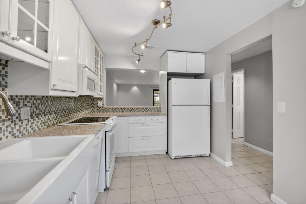 1261 NW 99th Terrace, Unit 47, Pembroke Pines, FL 33024 Photo