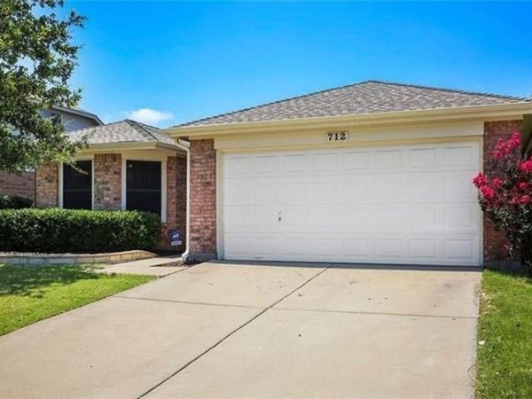 712 Corral Street, Cross Roads, TX 76227