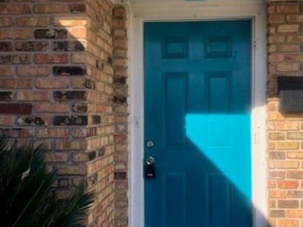 127 HAWKINS Street, Gretna, LA 70056