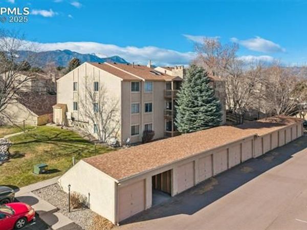 918 Tenderfoot Hill Road, Unit 202, Colorado Springs, CO 80906