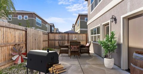 3916 Wickman Loop, Rocklin, CA 95677 Photo