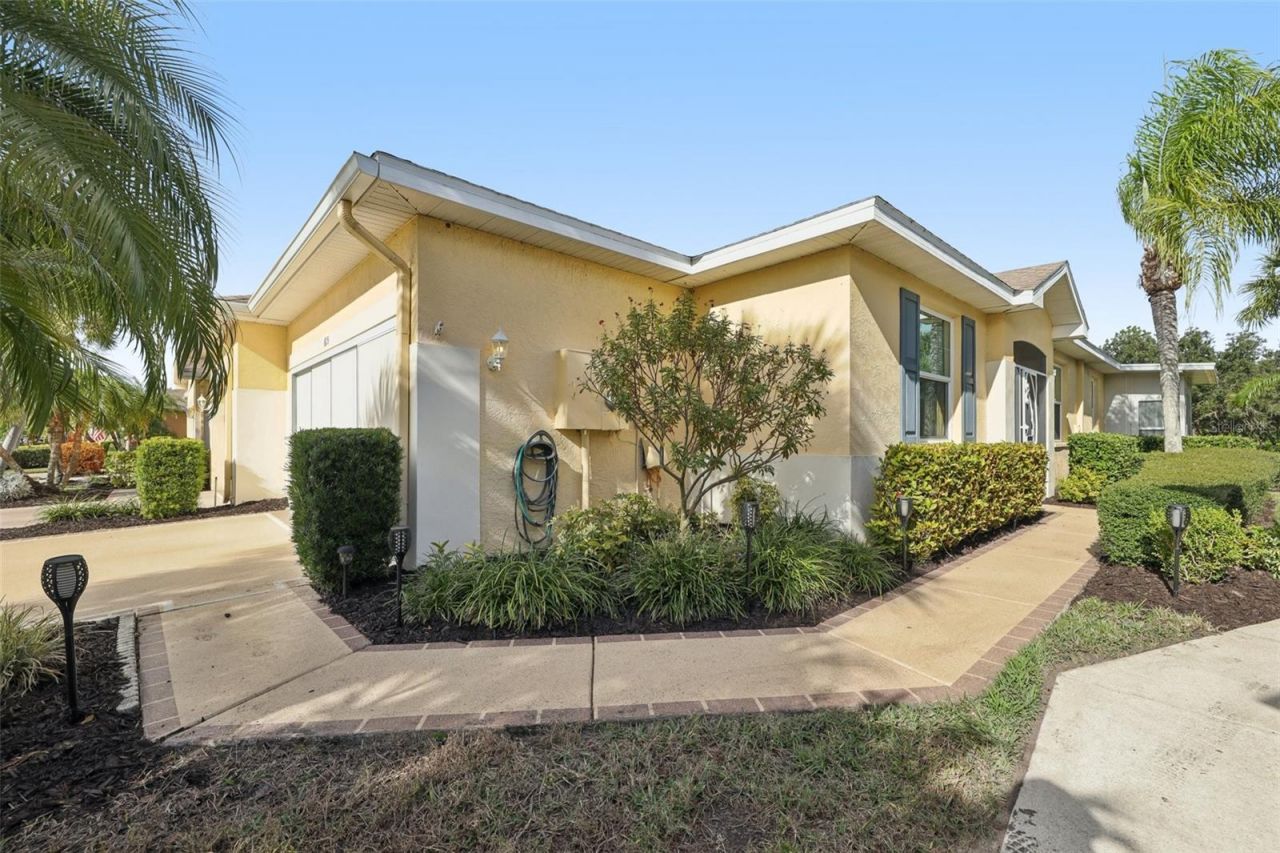 615 Tremont Greens Lane, Sun City Center, FL 33573 Main Photo