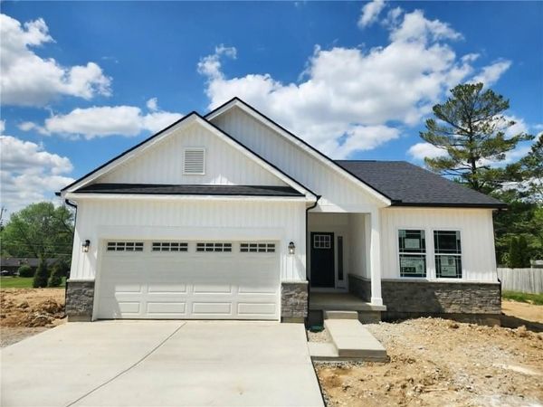 1575 N Fairfield Road, Beavercreek, OH 45432