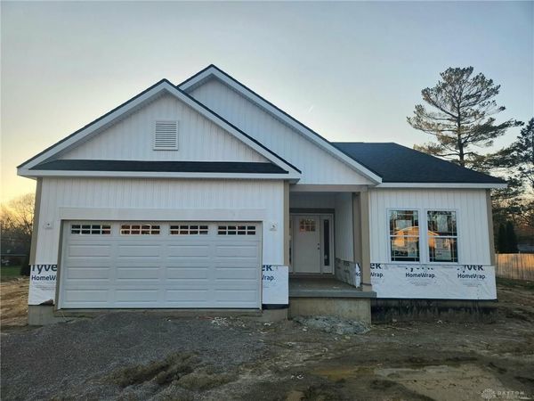 1575 N Fairfield Road, Beavercreek, OH 45432