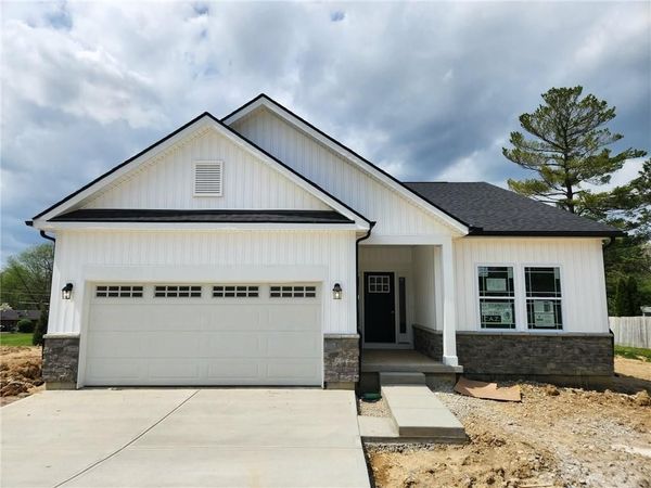 1575 N Fairfield Road, Beavercreek, OH 45432