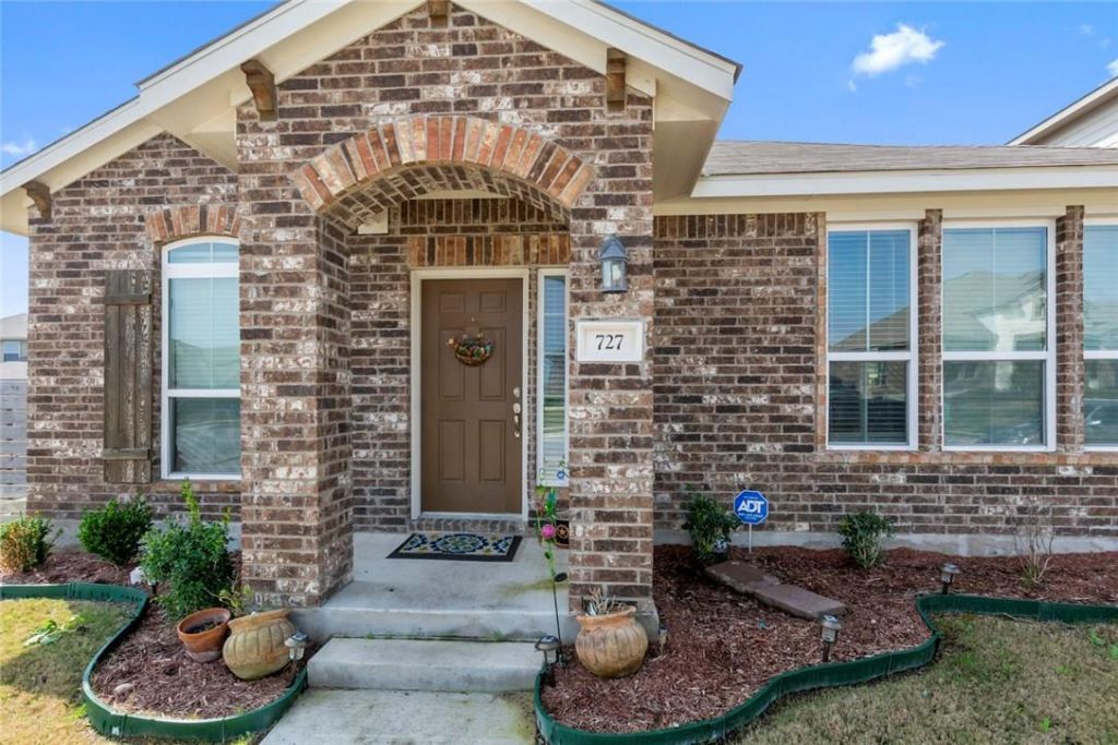 727 Speckled Alder Dr, Pflugerville, TX 78660 Main Photo