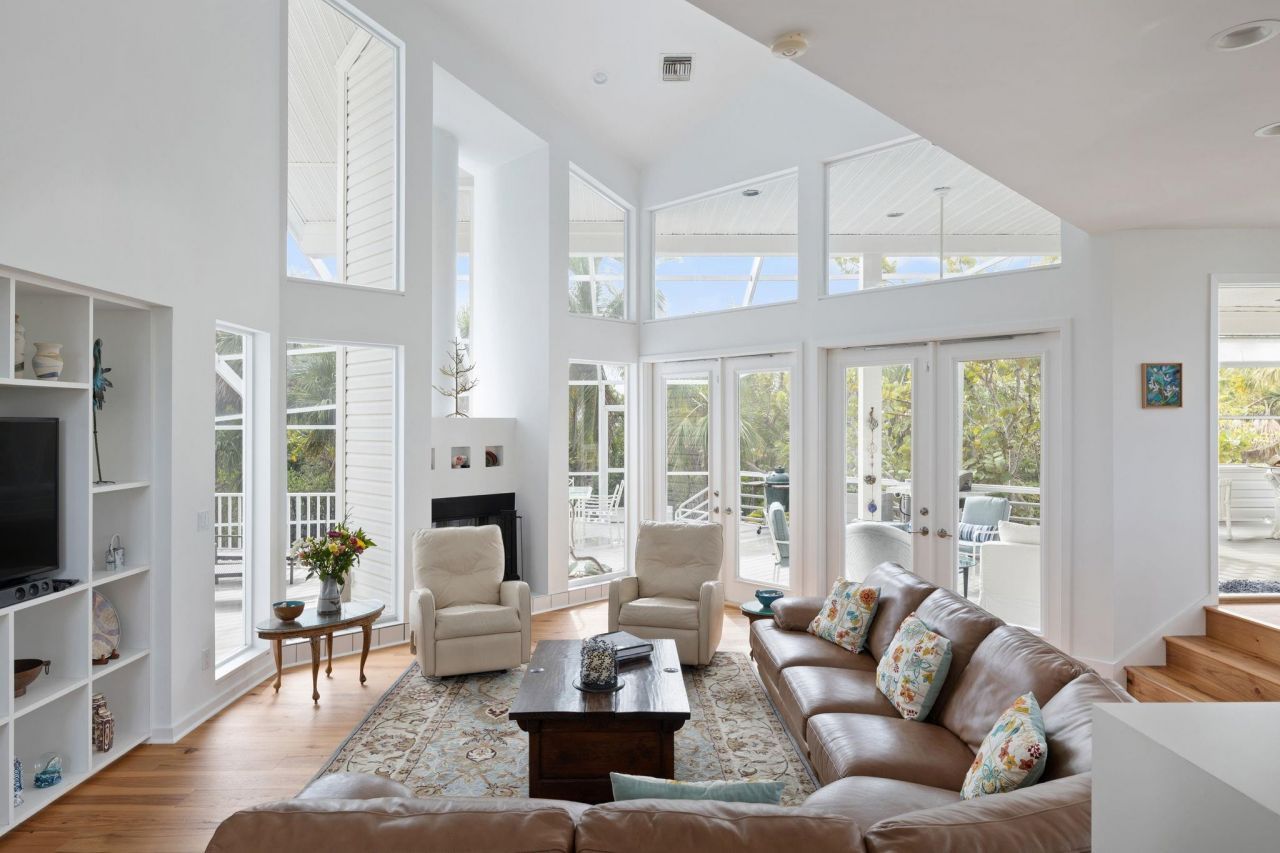 479 Lagoon Drive, Sanibel, FL 33957 Photo