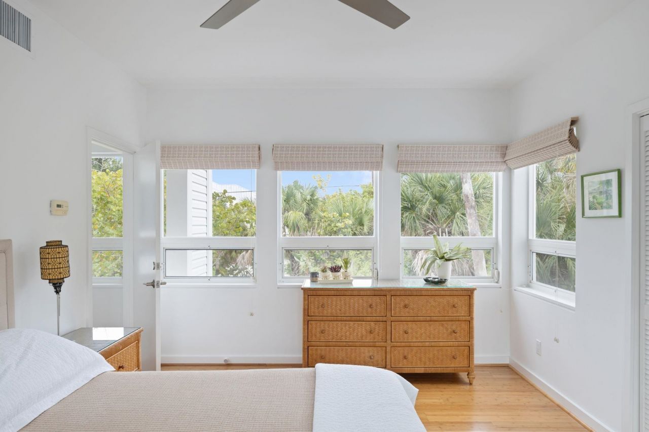 479 Lagoon Drive, Sanibel, FL 33957 Photo