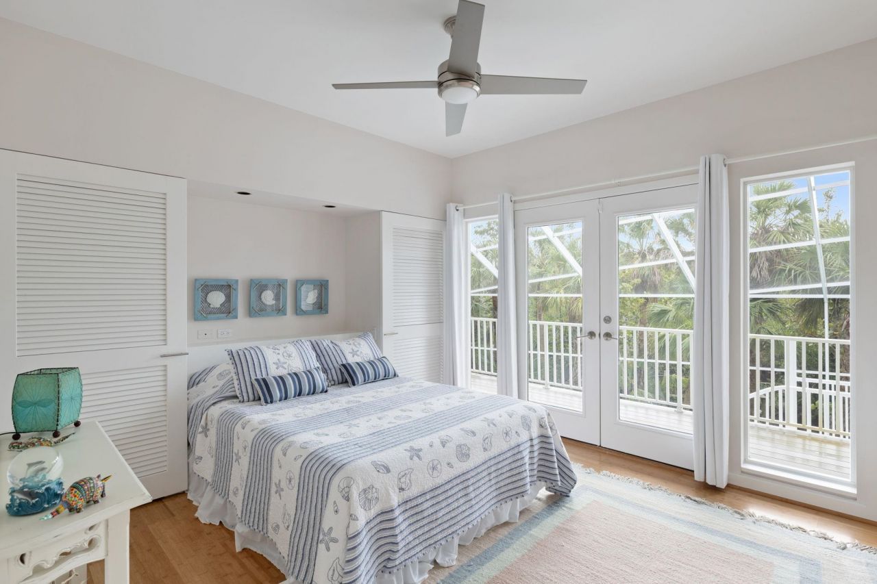 479 Lagoon Drive, Sanibel, FL 33957 Photo