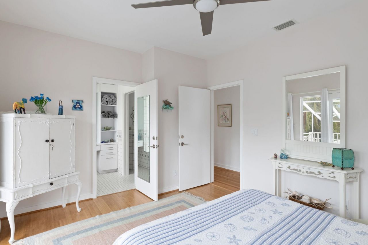 479 Lagoon Drive, Sanibel, FL 33957 Photo