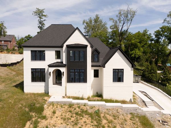 1580 Eastwood Dr, Brentwood, TN 37027