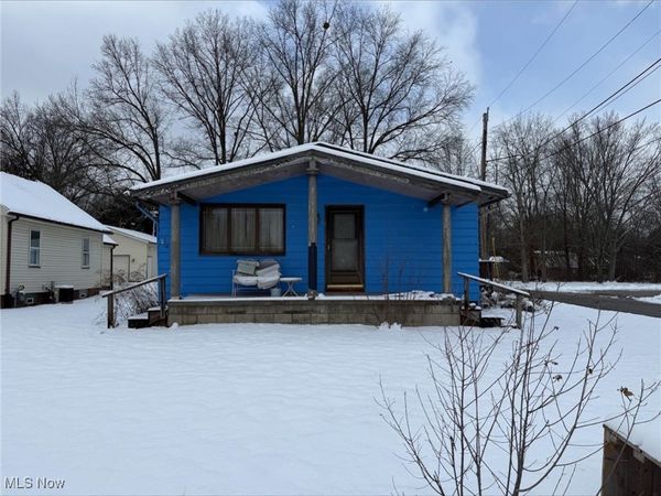 270 North Road, Niles, OH 44446