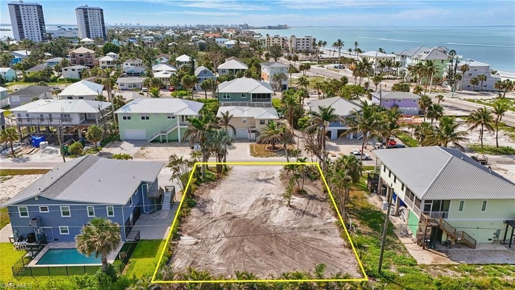 121 Gulf Island Dr, Fort Myers Beach, FL 33931 Photo