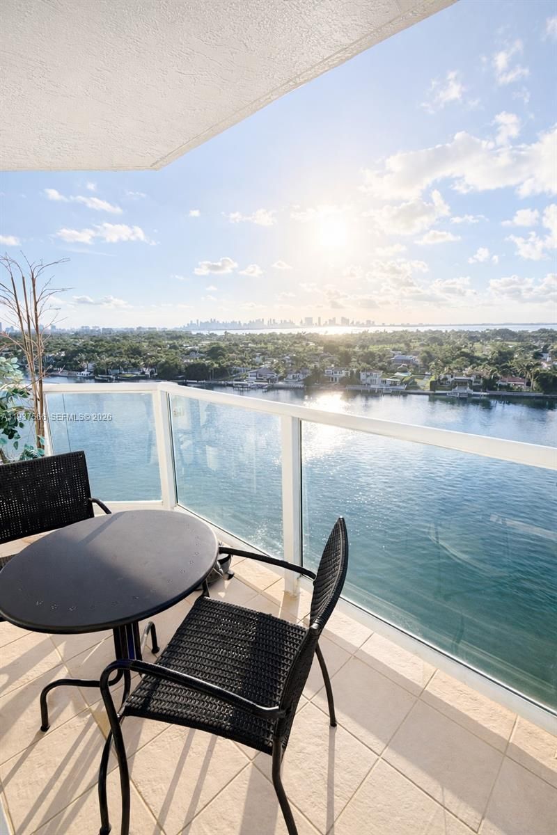 5900 Collins Ave, Unit 1405, Miami Beach, FL 33140 Photo