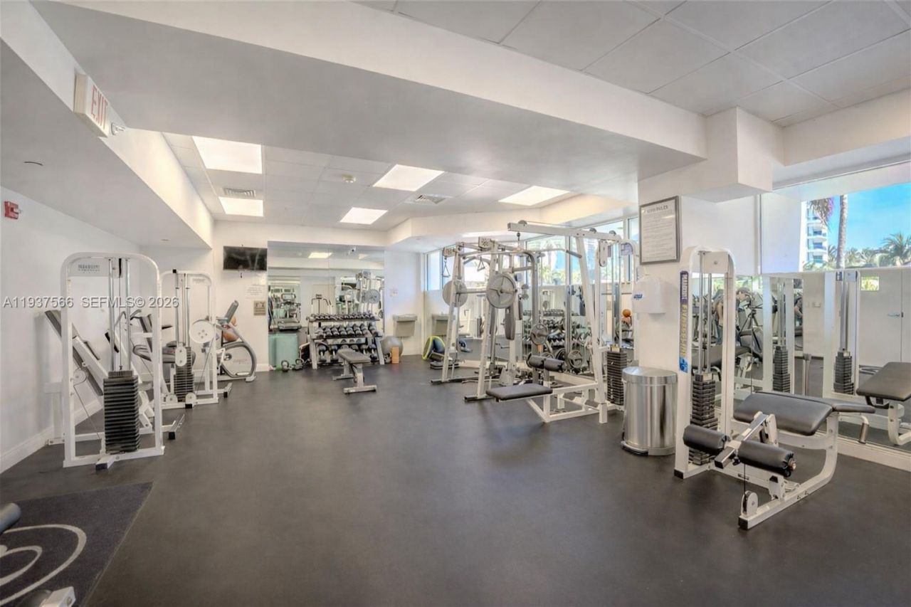 5900 Collins Ave, Unit 1405, Miami Beach, FL 33140 Photo