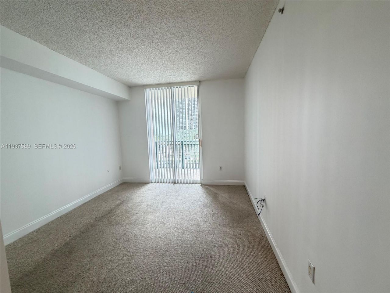 17555 Atlantic Blvd, Unit 607, Sunny Isles Beach, FL 33160 Photo