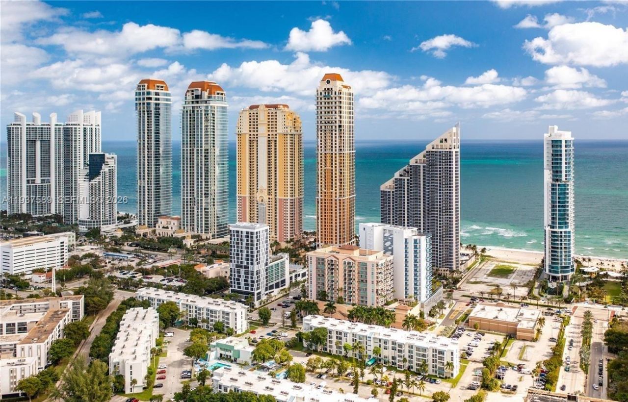 17555 Atlantic Blvd, Unit 607, Sunny Isles Beach, FL 33160 Photo