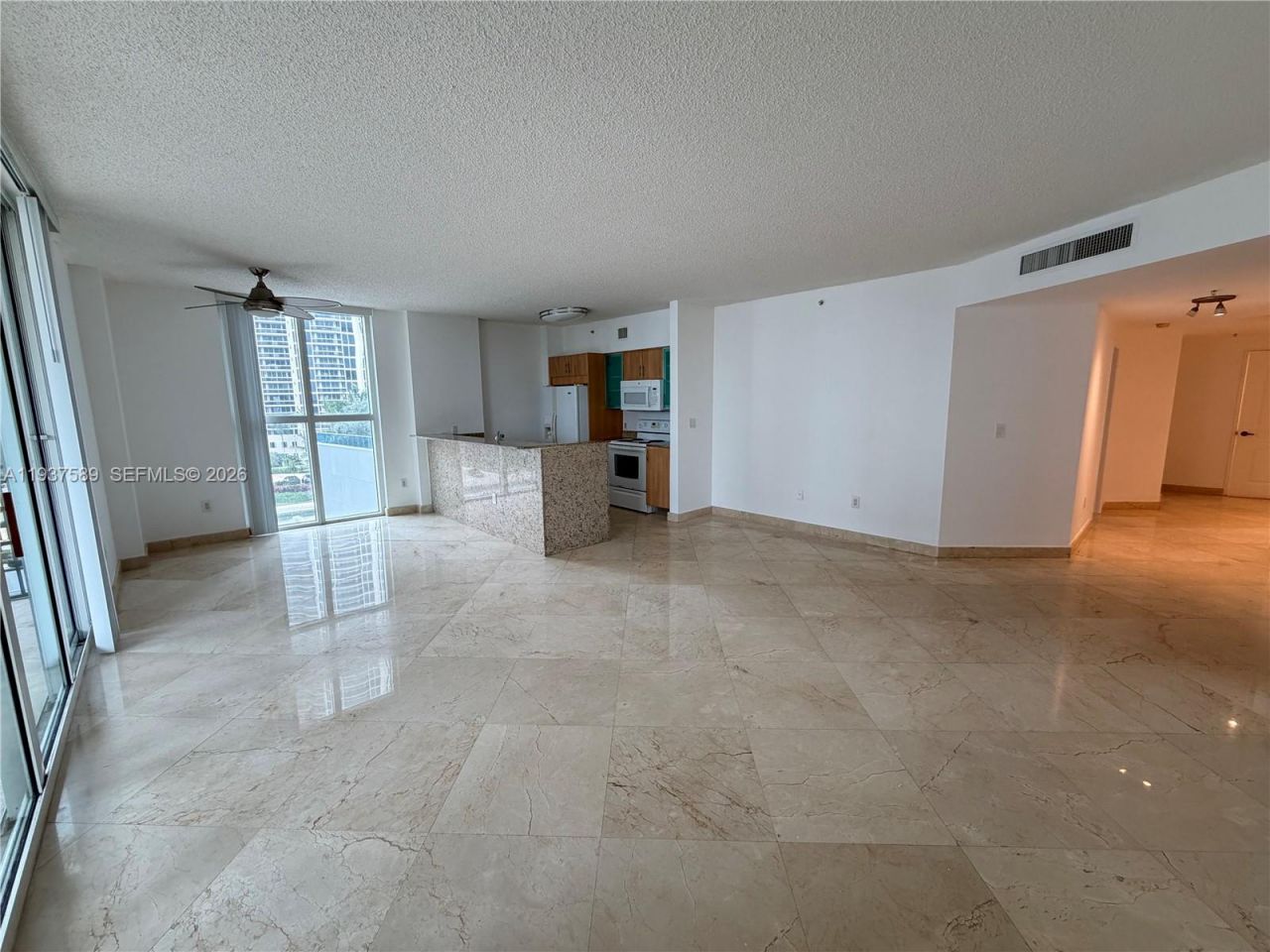 17555 Atlantic Blvd, Unit 607, Sunny Isles Beach, FL 33160 Photo