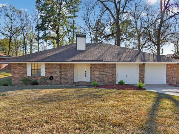8204 Heatherbrook Circle, Haughton, LA 71037