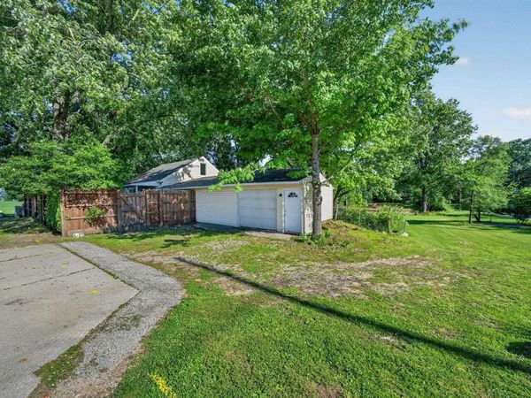 16974 Douglas Road, Mishawaka, IN 46545