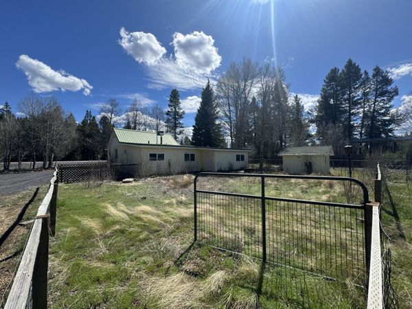 135744 Highway 97, Crescent, OR 97733
