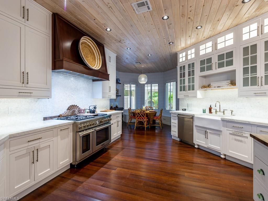 2388 Wulfert Rd, Sanibel, FL 33957 Photo