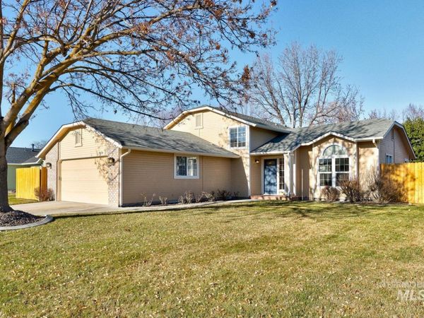 9676 W Toni St, Boise, ID 83704