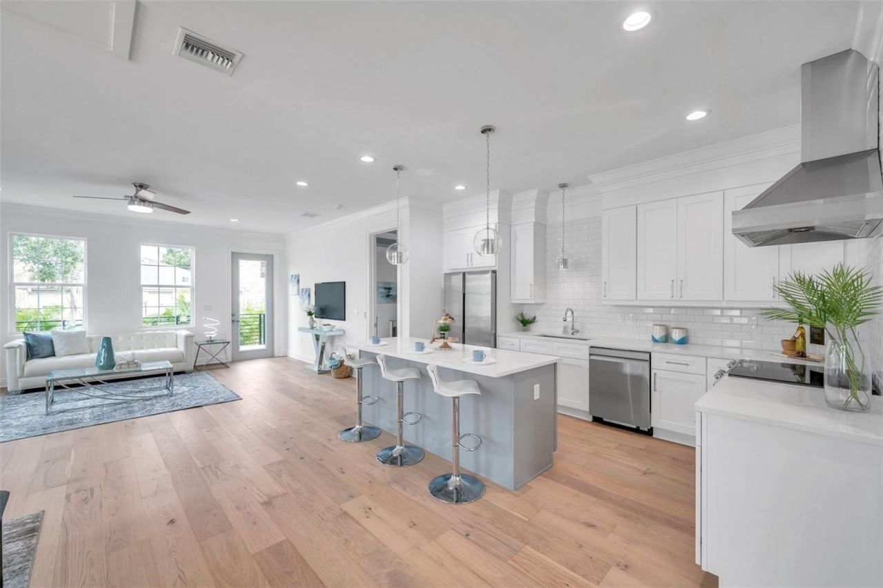 2369 Bahia Vista Street, Sarasota, FL 34239 Photo