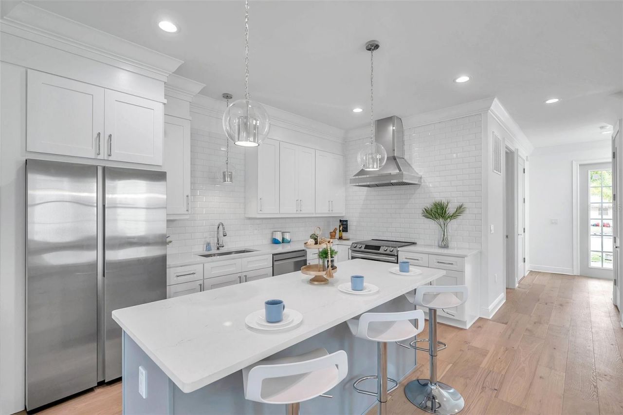 2369 Bahia Vista Street, Sarasota, FL 34239 Photo