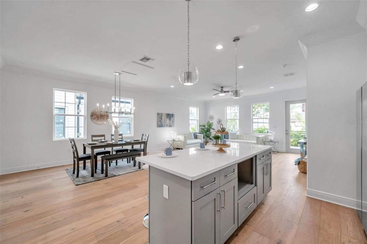 2369 Bahia Vista Street, Sarasota, FL 34239 Photo