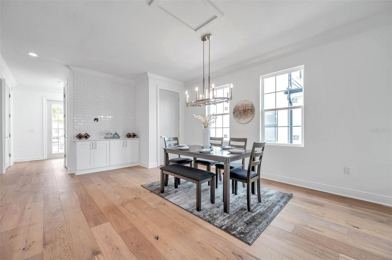 2369 Bahia Vista Street, Sarasota, FL 34239 Photo