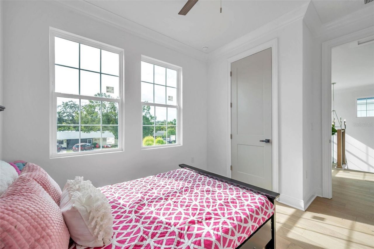 2369 Bahia Vista Street, Sarasota, FL 34239 Photo