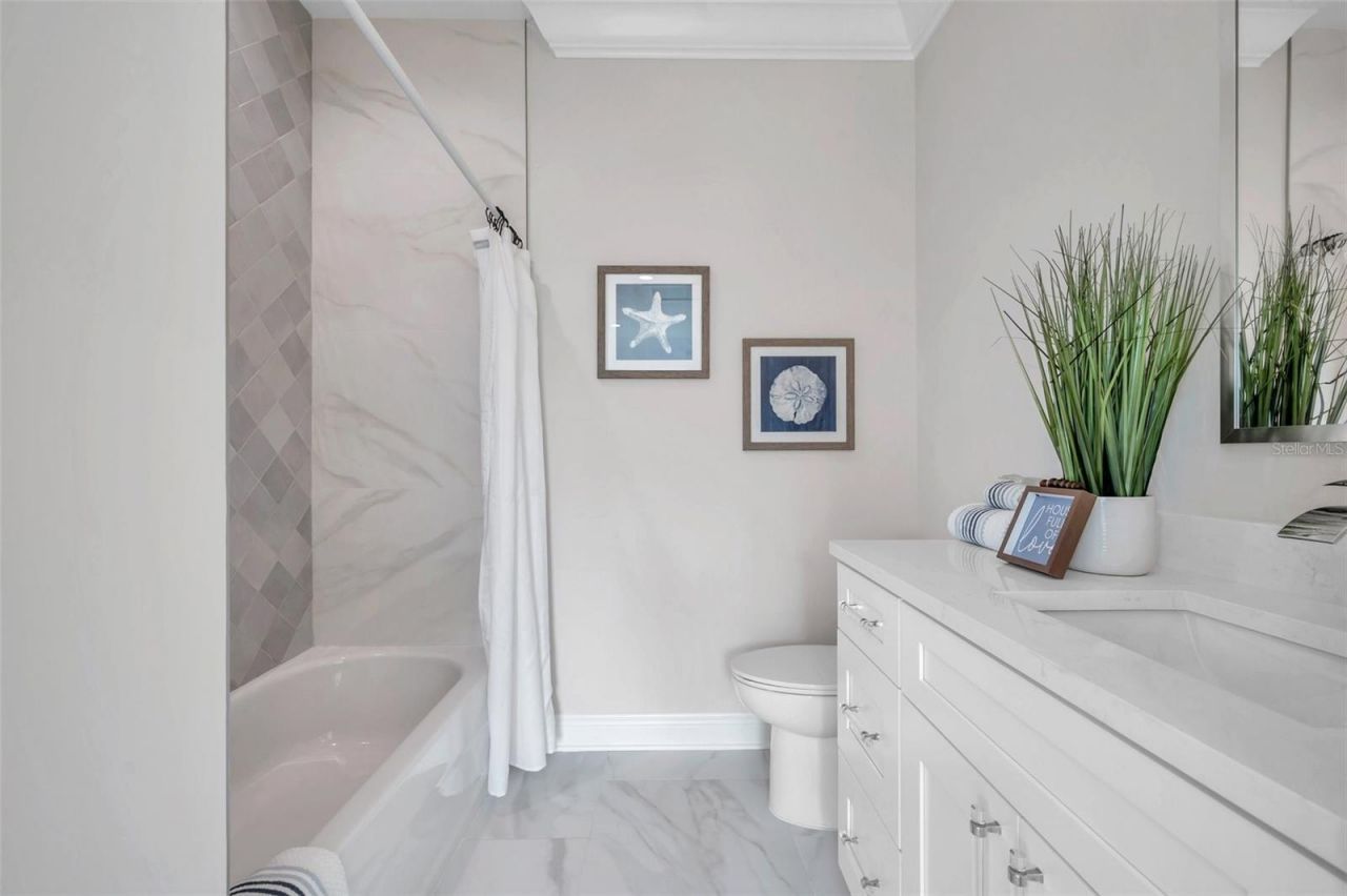 2369 Bahia Vista Street, Sarasota, FL 34239 Photo