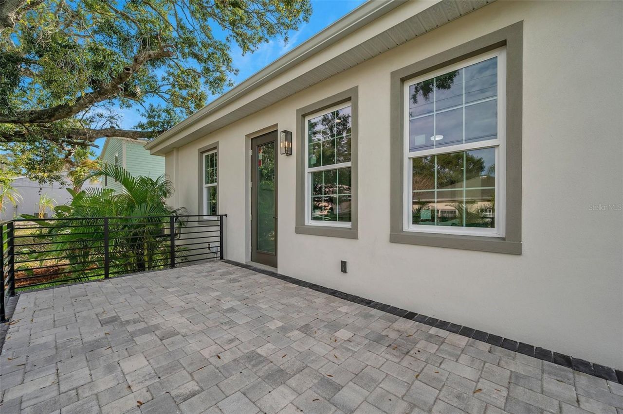 2369 Bahia Vista Street, Sarasota, FL 34239 Photo